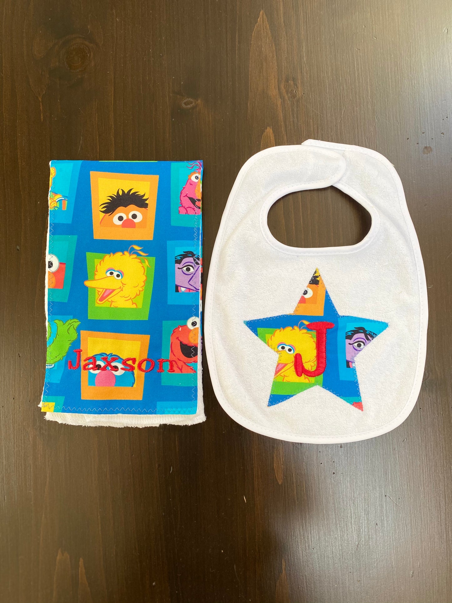 Bib & Burp Cloth Set Sesame Street