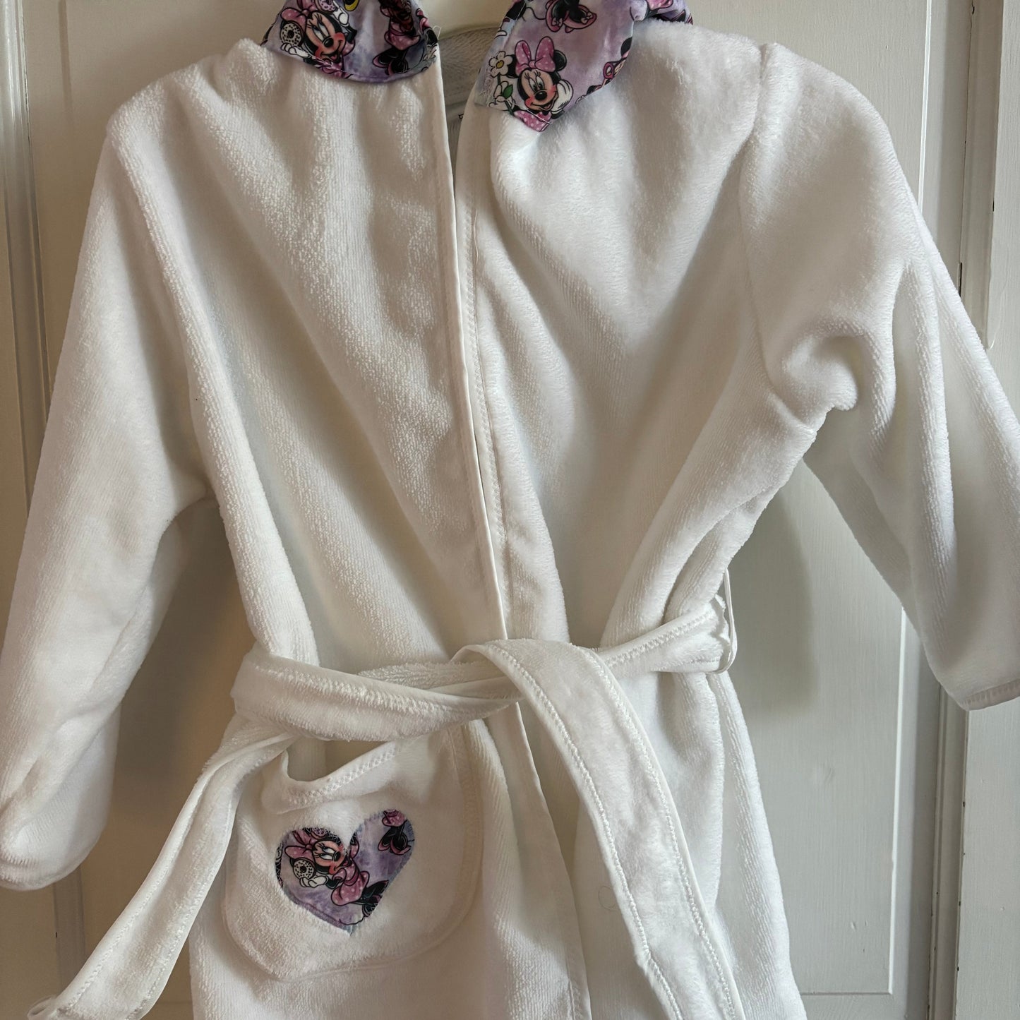 Robes (Girl)- Minnie