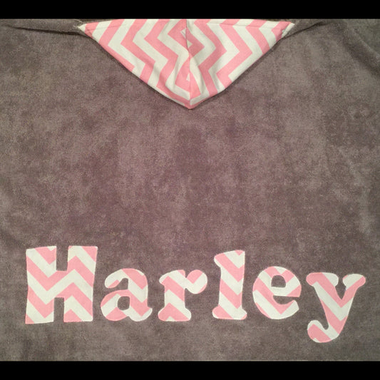 Hooded Towel Pink Chevron (Girl)